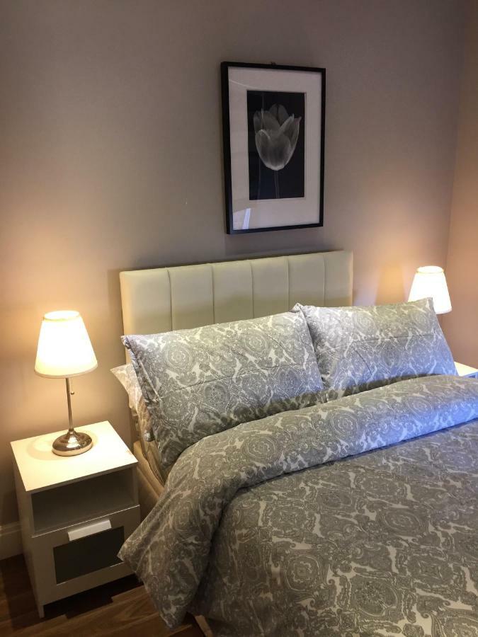 Stunning 2 Bed Flat Shepherds Bush Leilighet London Eksteriør bilde